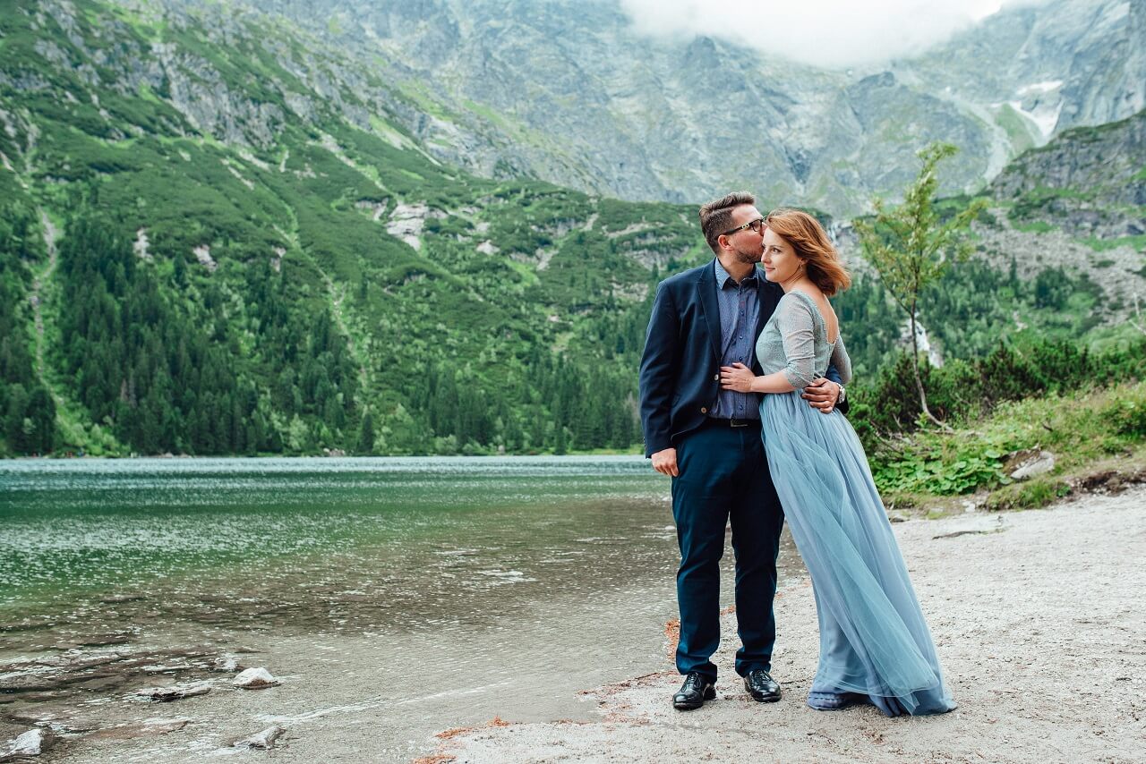 Подбор платья для невесты бирюзового цвета