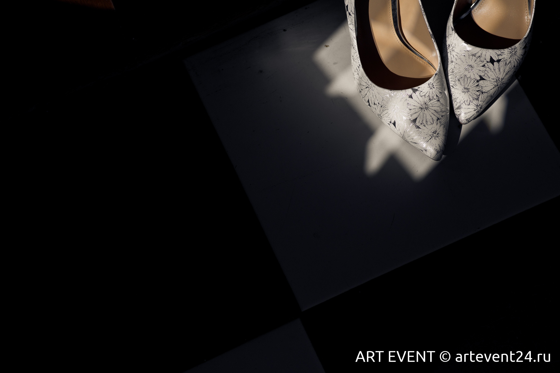 Обувь на плоской подошве: для невест, выбирающих комфорт